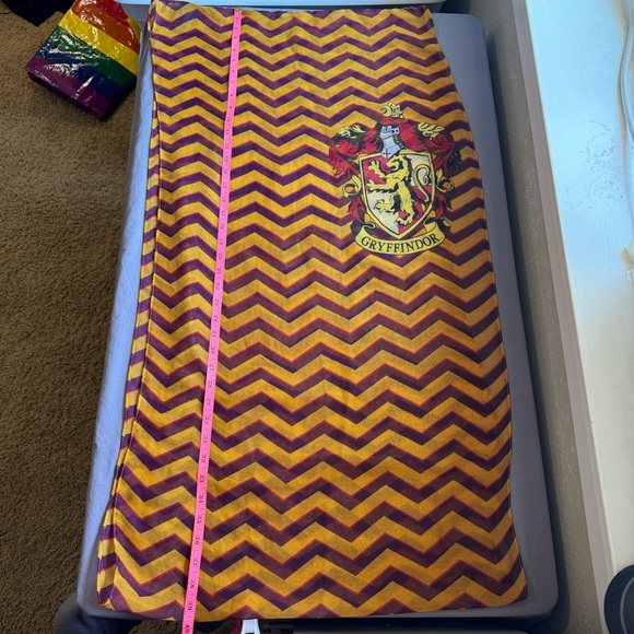 Harry Potter unisex infinity scarf gryffindor yellow & red - Picture 4 of 5